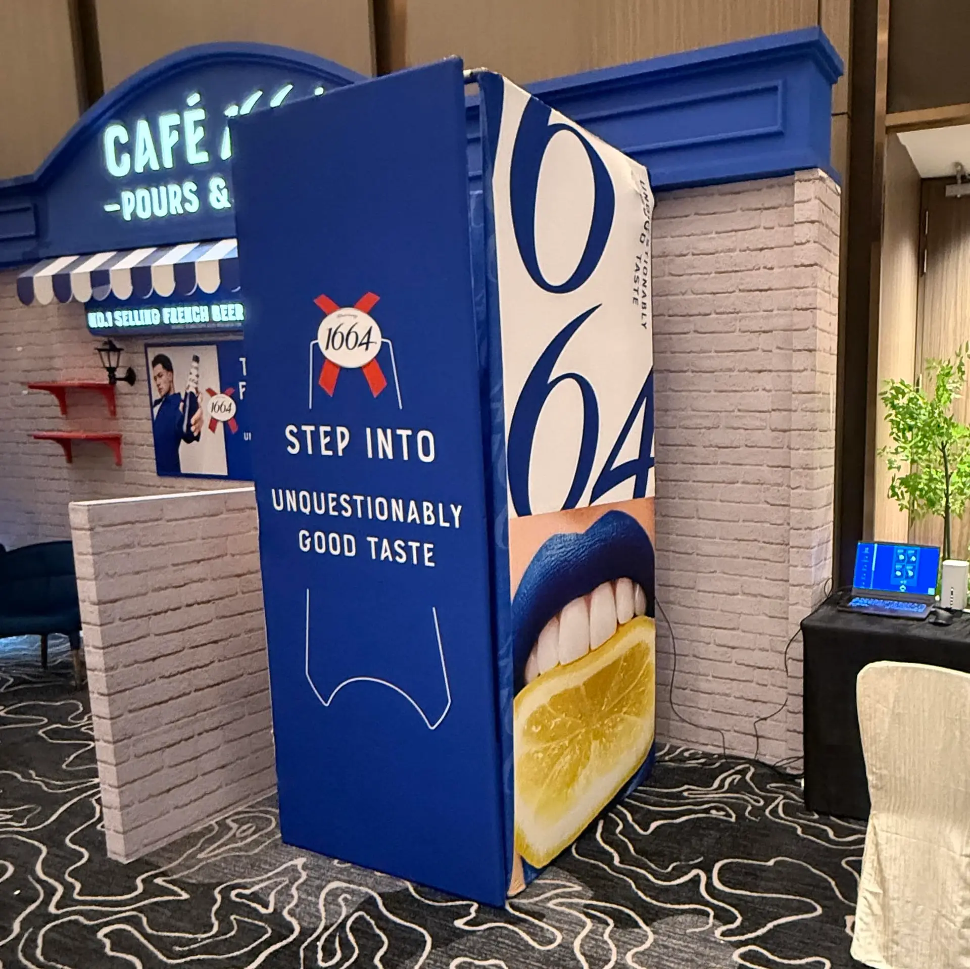 0.5x Angle Photo Booth